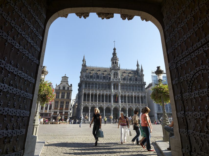 Brussels: Private 3-Hour Sightseeing Walking Tour - Meeting Point, Timing, and Flexibility