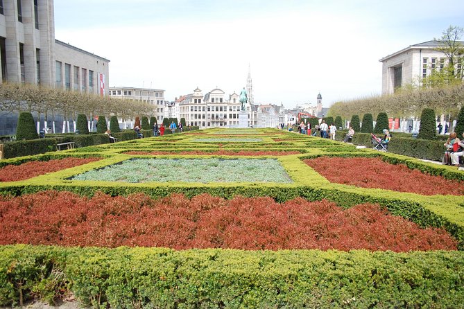 Brussels Private Walking Tour with a Local - Grand buildings, lively squares, and the famous small statues