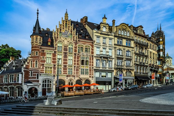 Brussels Private Walking Tour With A Professional Guide - Grand Place Gives You A Strong Start