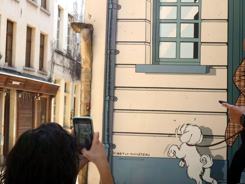 Brussels: The comic book walls walking tour - The first comic wall and Brussels’ open-air collection