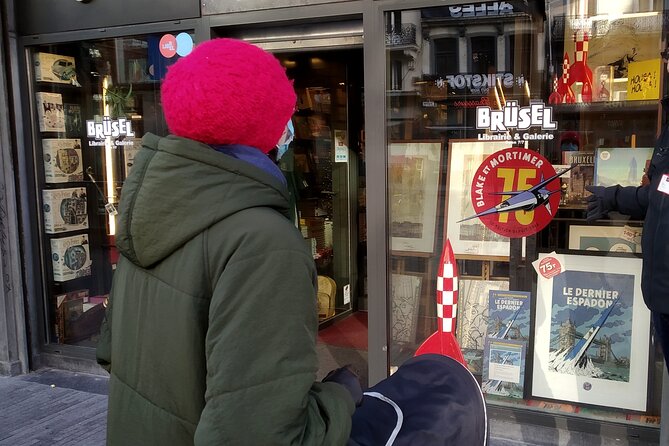 Comic Book Tour in Brussels - The Tintin shop and the Blue Lotus setting