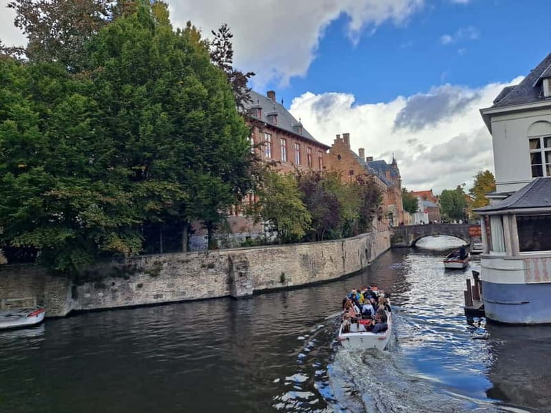 Day trip to Bruges from Paris with canal cruise - Key points at a glance