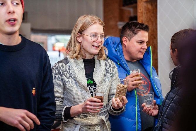 Discover our Brussels craft breweries with a local, passionate, young guide - Stop three: a final tasting in a young Brussels district
