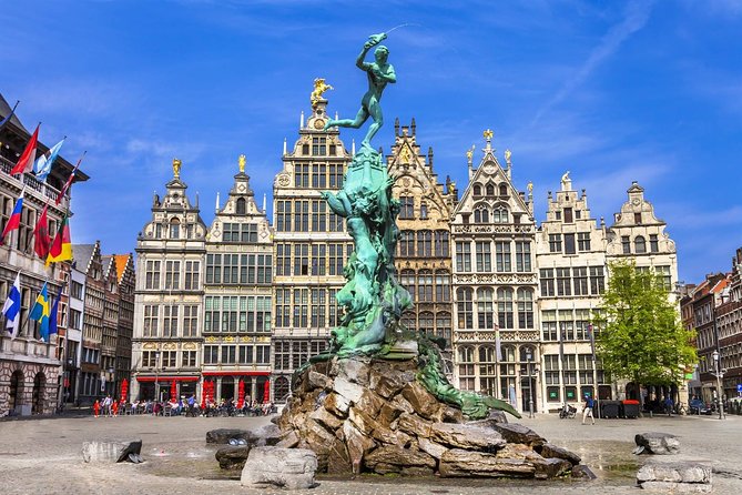 e-Scavenger hunt Antwerp: Explore the city at your own pace - Museum Vleeshuis and Sint-Jacob