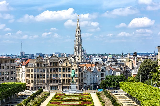 e-Scavenger hunt Brussels: Explore the city at your own pace - Royal greenhouses, arcades, and Art Nouveau
