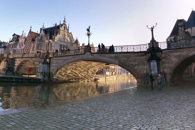 e-Scavenger hunt Ghent: Explore the city at your own pace - A city tour built around clues, not a guide