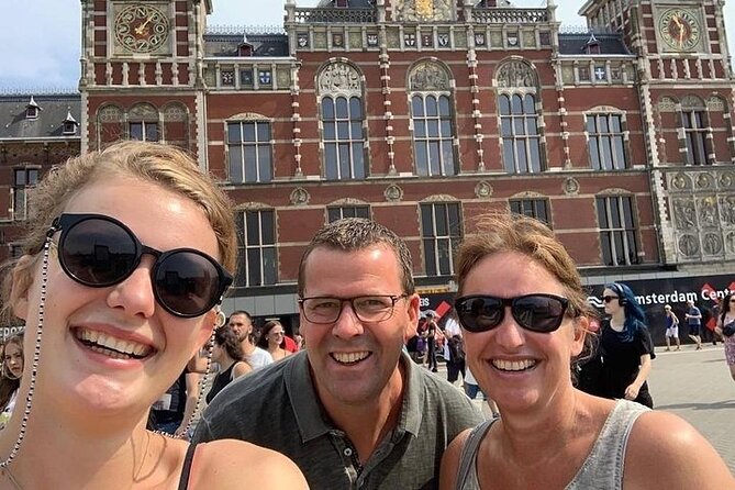 e-Scavenger hunt Ghent: Explore the city at your own pace - Vrijdagmarkt, Ghent’s old public square