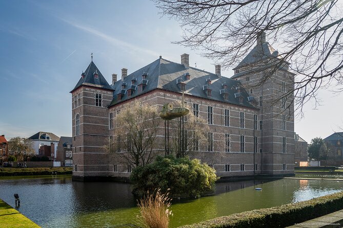 e-Scavenger hunt Turnhout: Explore the city at your own pace - Visit the Taxandria Museum in House Metten Thoren
