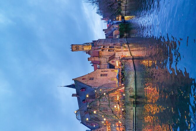 Evening Delights: Bruges Tour with Beer & Chocolate - Markt and Bruges as a medieval trading center