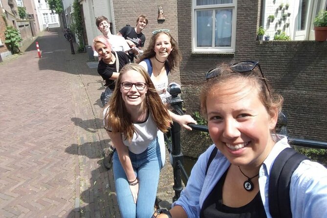 Exciting Murder Mystery - Interactive city walk in Antwerp - Solving the case within three hours