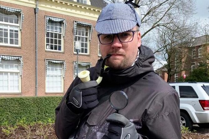 Exciting Murder Mystery - Interactive city walk in Antwerp - Finding Antwerp through pictures and clues