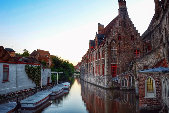 Experience the best of Bruges on a Private Tour with Boat Ride - Burghers’ Lodge and Bruges’ civic side