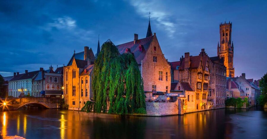 From Amsterdam: Bruges Day Trip in English with Boat Option - The real trade-off: seven hours on the road for Bruges