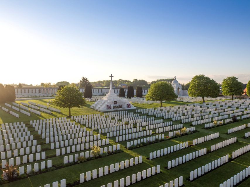 From Bruges: Flanders Fields Remembrance Full-Day Trip - A quick lunch in Ypres