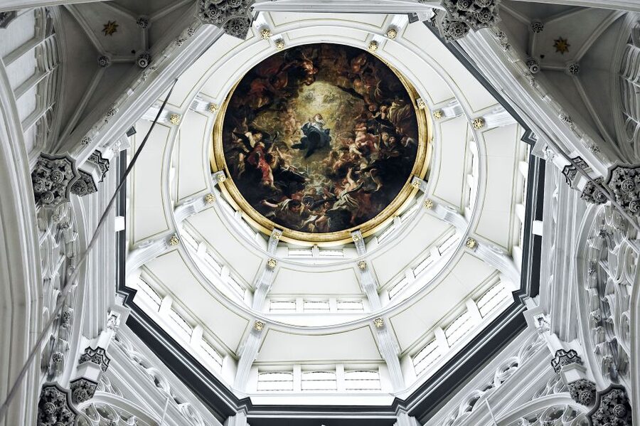 From Brussels: Guided Antwerp City Tour - The Cathedral of Our Lady and Rubens