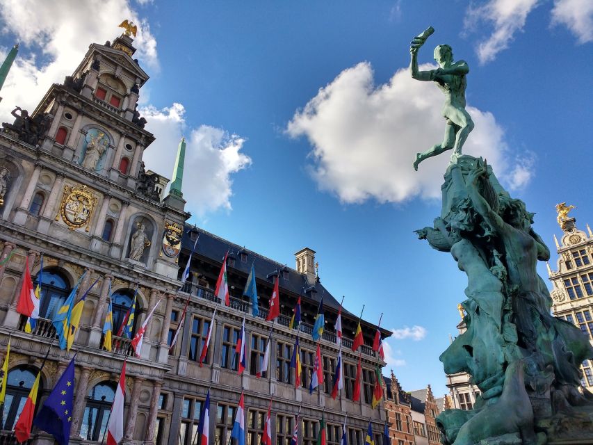 From Brussels: Guided Antwerp City Tour - Lunch, stoofvlees, and a Bolleke