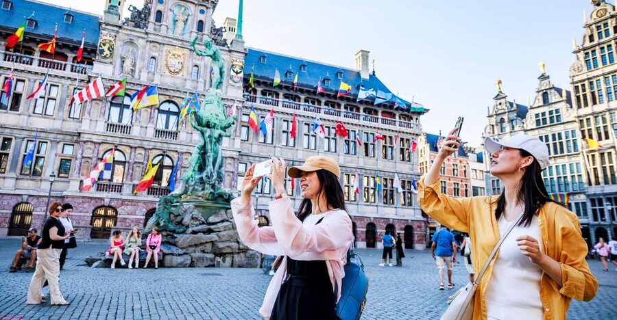 From Brussels: Guided Antwerp City Tour - Walking through Antwerp’s shopping district