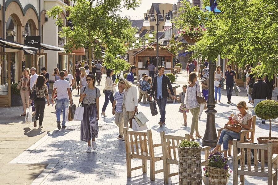 From Brussels: Maasmechelen Outlet Shopping Trip - Is $26 good value?