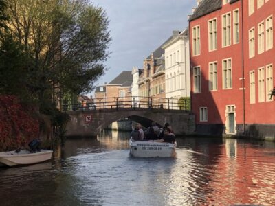 40-Minute Historical Boat Tour of City Center