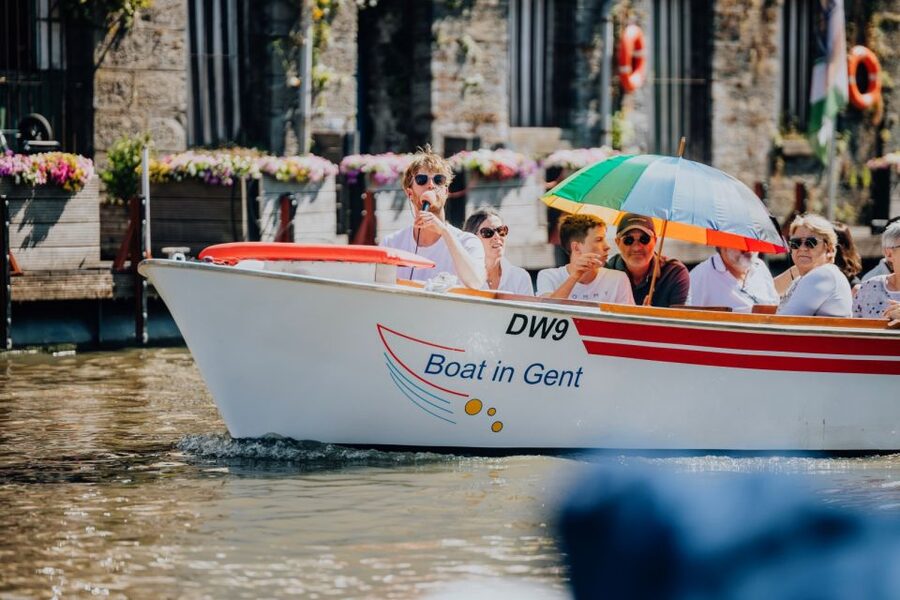 Ghent: 50-Minute Medieval Center Guided Boat Trip - Weather, roofs, and the real comfort factor