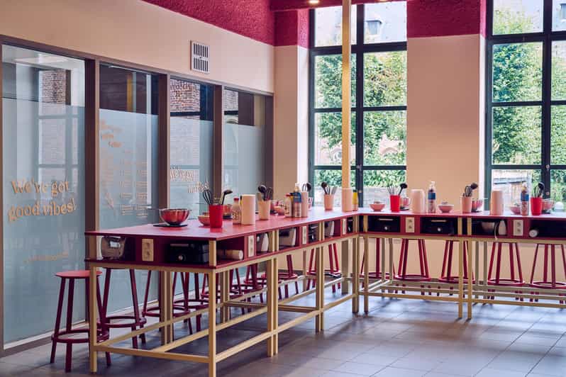 Ghent: Belgian Waffle-Making Workshop with Beer Tasting - The first 20 minutes: tasting three Belgian beers