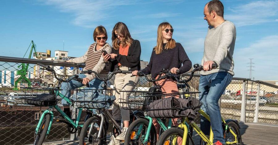 Ghent: City Highlights and Hidden Gems Guided Bike Tour - The Castle of the Counts and Ghent’s dramatic center