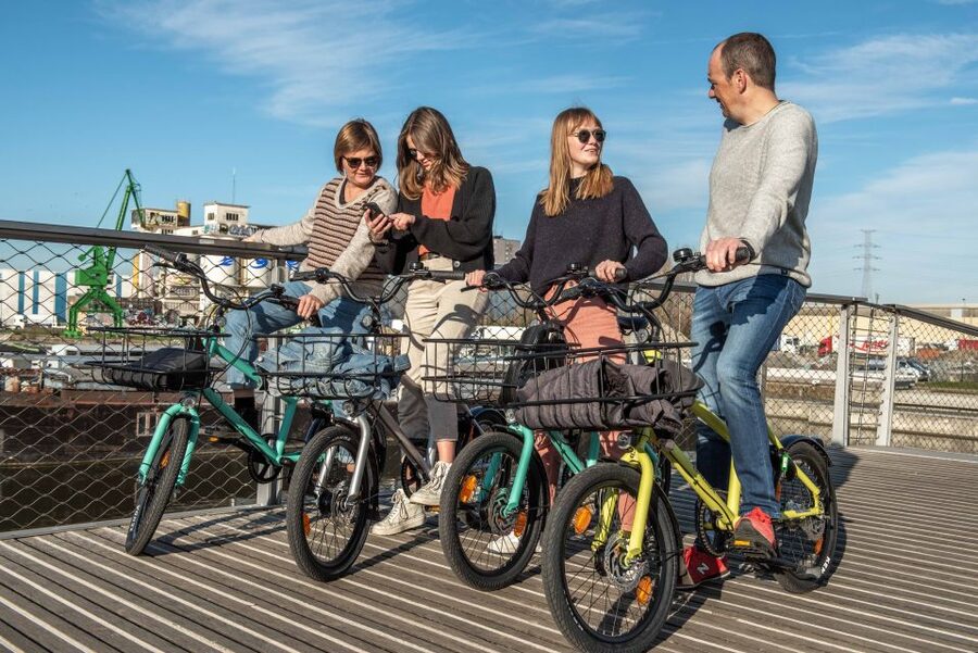 Ghent: City Highlights and Hidden Gems Guided Bike Tour - Bikes, hills, weather, and street conditions