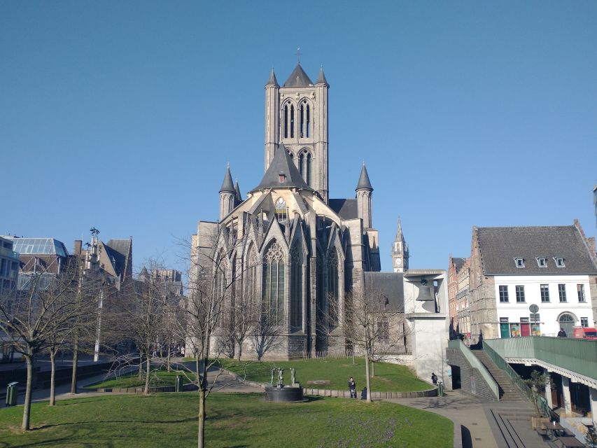 Ghent: Guided City Tour with Chocolate Tastings - Graslei and Korenlei: Ghent’s postcard stretch