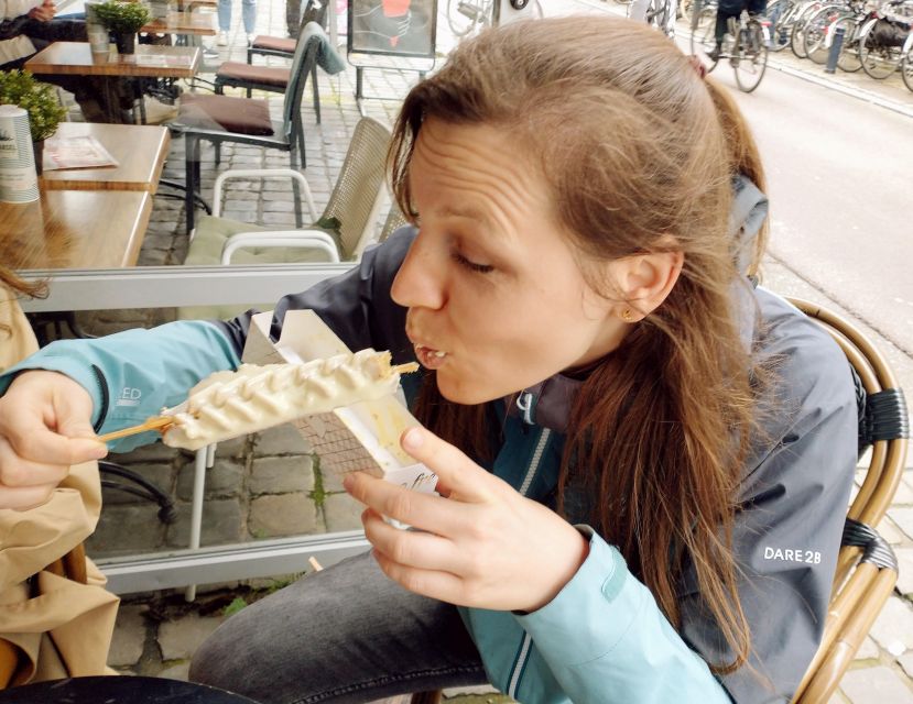 Ghent: Guided City Tour with Food Tastings - Key points to know before booking
