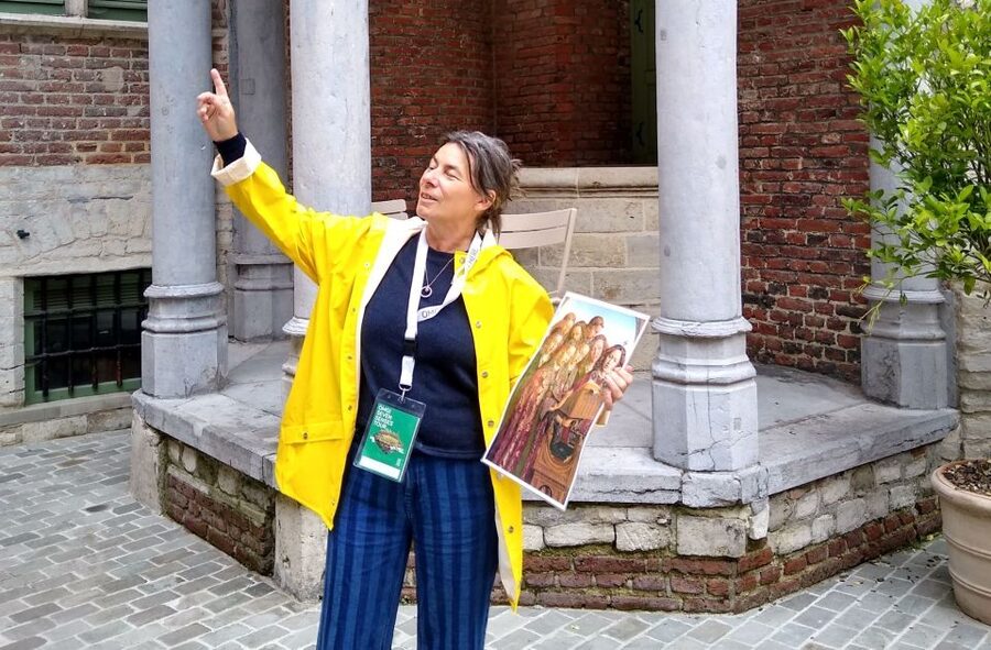 Ghent: Private Tour in Historical Center - Following the old harbor to Graslei and Korenlei
