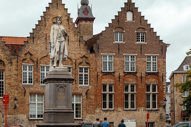 Highlights & Hidden Gems With Locals: Best of Bruges Private Tour - What the private format is really worth