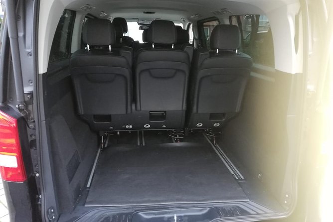 Luxury Minivan from Brussels airport to the city of Brussels - The Return Journey to Zaventem