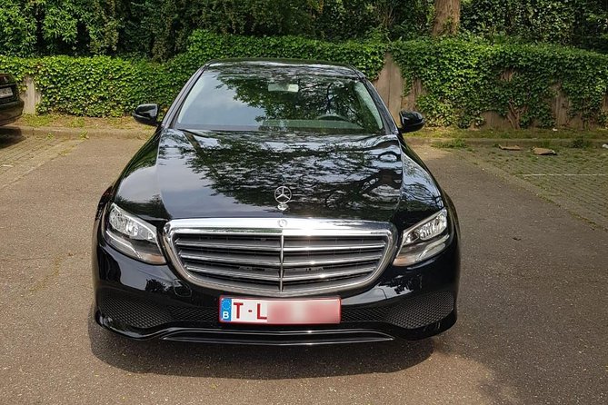 Luxury vehicle from Brussels airport to the city of Brussels - What the $92.61 group price really means