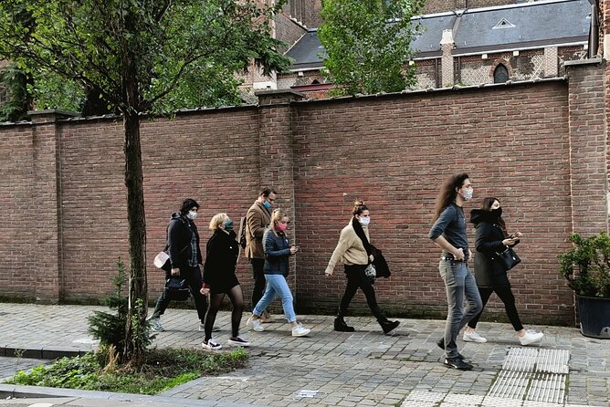 Outdoor Escape Game with drinks in Brussels - Turning Brussels into a three-hour mystery