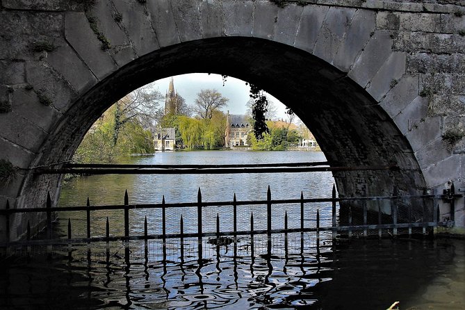 Photo Tour "Philip the Good" + Boat trip - Guide Ivan and the question of English