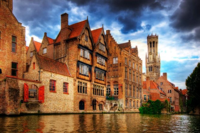 Private 3-hour walking tour of Bruges with official tour guide - A private walk through the medieval center