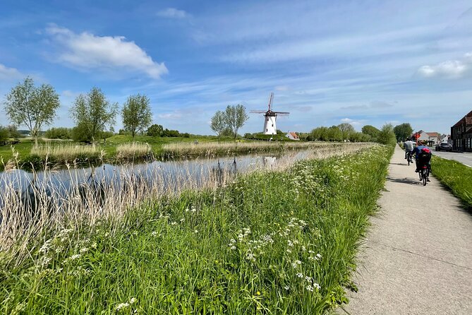 Private Bruges Countryside Cycling Tour to Damme with Guided Walk - Key points at a glance