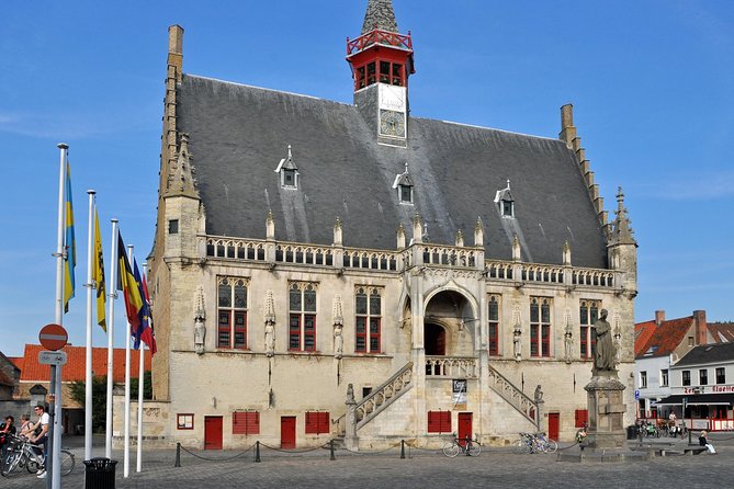 Private Bruges Countryside Cycling Tour to Damme with Guided Walk - Polderstraat shows the Damme countryside