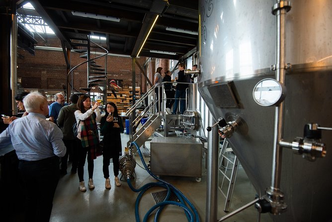 Private: Discover Brussels beer & breweries by a young local (incl. chocolate) - Who will enjoy this most