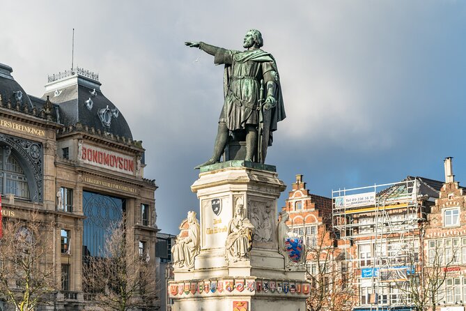 Private Historical Tour: The Best of Ghent - St. Veerleplein, a square of life and death