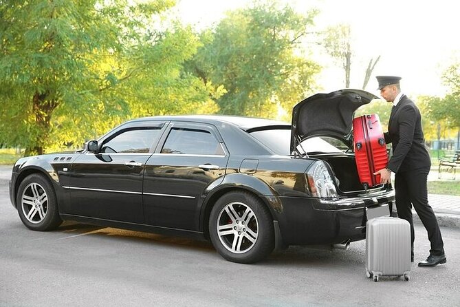 Private One-way Brussels Airport Transfer To Brussels - The 45-minute waiting rule deserves attention