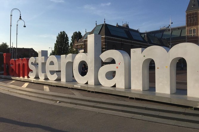 Private taxi Transfer from Bruges to Amsterdam - A 170-minute private ride to Amsterdam