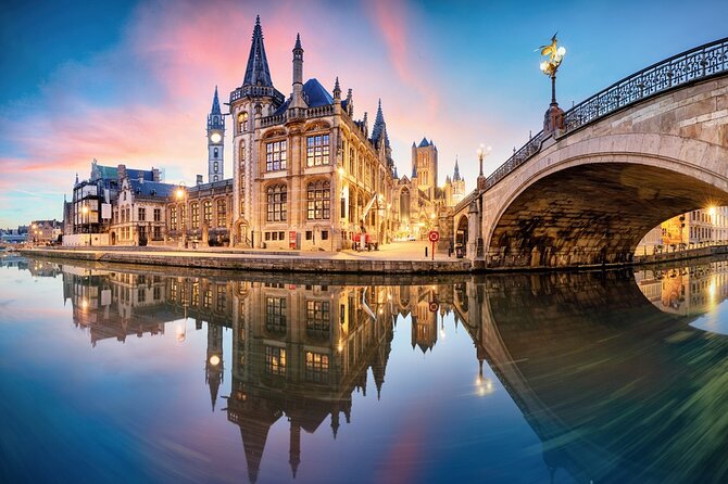Private Tour: The Dark Side of Gent - Graslei and Korenlei, where money moved through Ghent