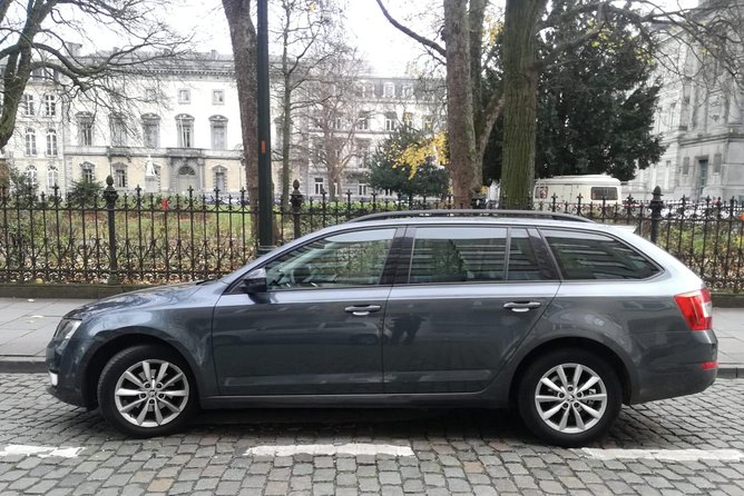 Standard vehicle from Brussels airport to city of Antwerp - A private airport handoff, not a sightseeing ride