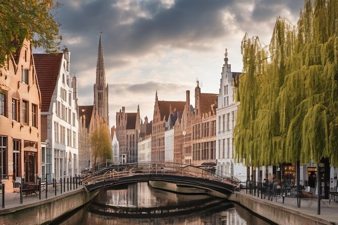 Stress-Free Bruges for Cruise Passengers with opt. Canal Cruise - A quiet hour at the Beguinage
