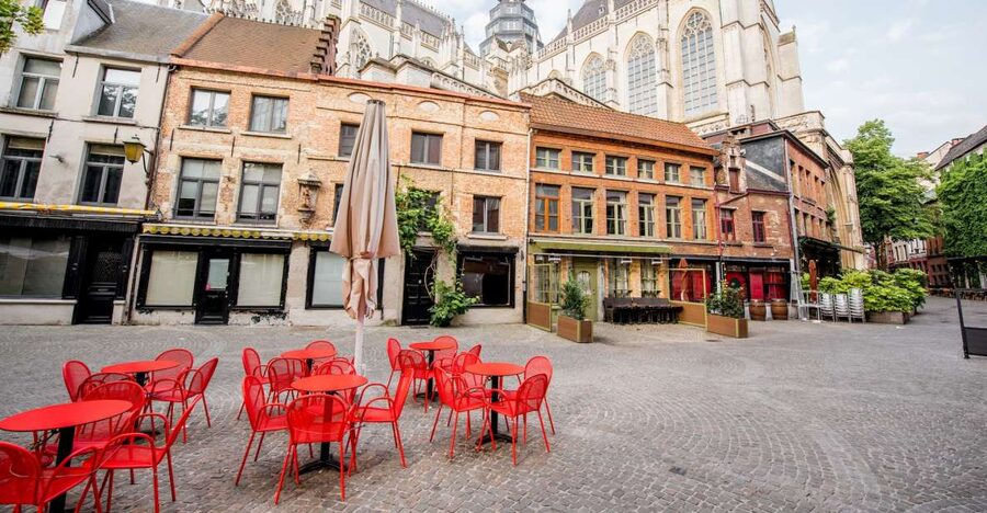 Surprise tour of Antwerp guided by a Local - City Hall, with time to look beyond the square