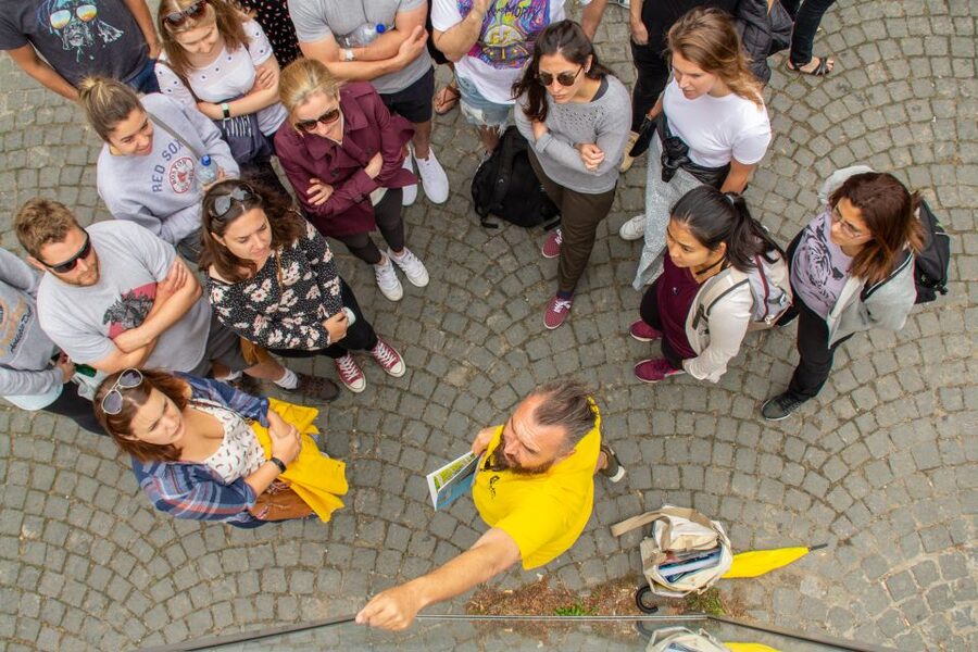 💛 Tell Me About Bruges 🏰 1000 Years of Stories by Locals ⭐ - Our Lady, Gruuthuse, and the city’s grandest buildings