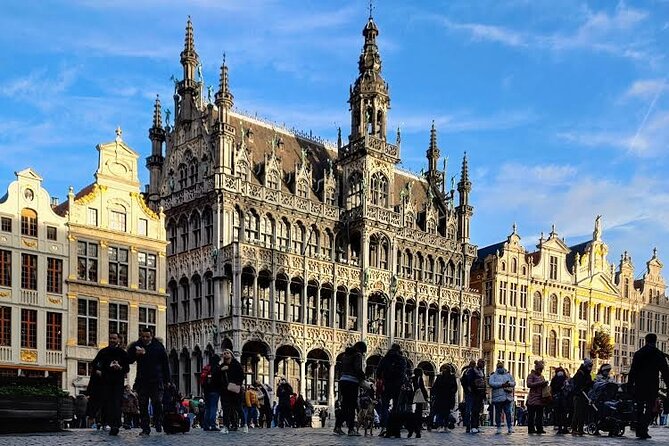 Tell Me About Brussels! | First Day Must-Do | Local Storytellers - Grand Place to Manneken Pis