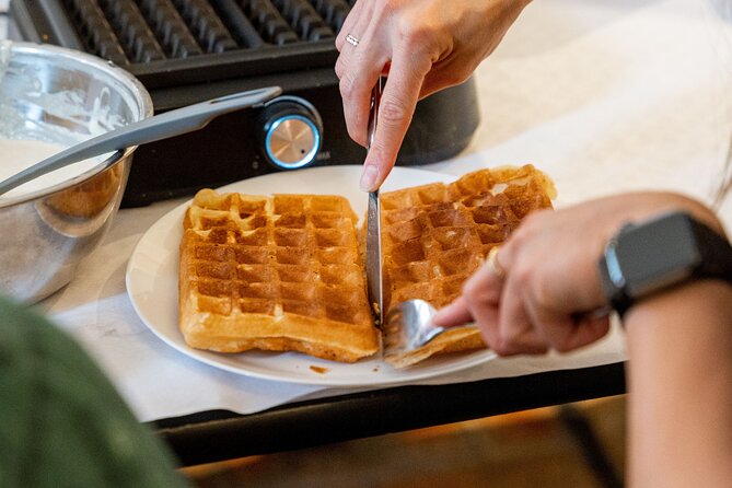 The Waffles 'n Coffee Breakfast in Bruges Centre - A social breakfast for families and solo visitors