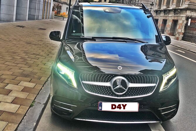Transfer Brussels Airport (BRU) --> City Center 7 PAX (ONE WAY) - The business minivan and what the service promises